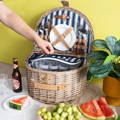 Deluxe 4 Person Picnic Basket Brown (41x31x22cmH)