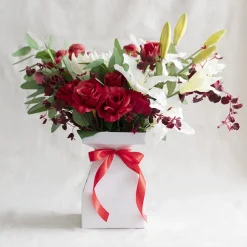 Flower Bouquet Classic POD Med Pack 5 White (17.5x17.5x27cm)