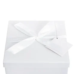 Gift Box Extra Lge with Bow Flat Pack White (250x250x245mmH)